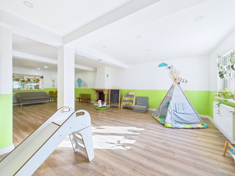 Domnesti Vanzare casa P+M, 7 camere, 4 dormitoare, 4 bai, garaj 3 autoturisme